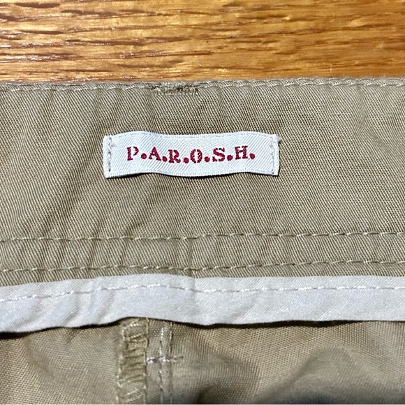 NWOT. P.A.R.O.S.H Bermuda shorts. - Picture 9 of 10